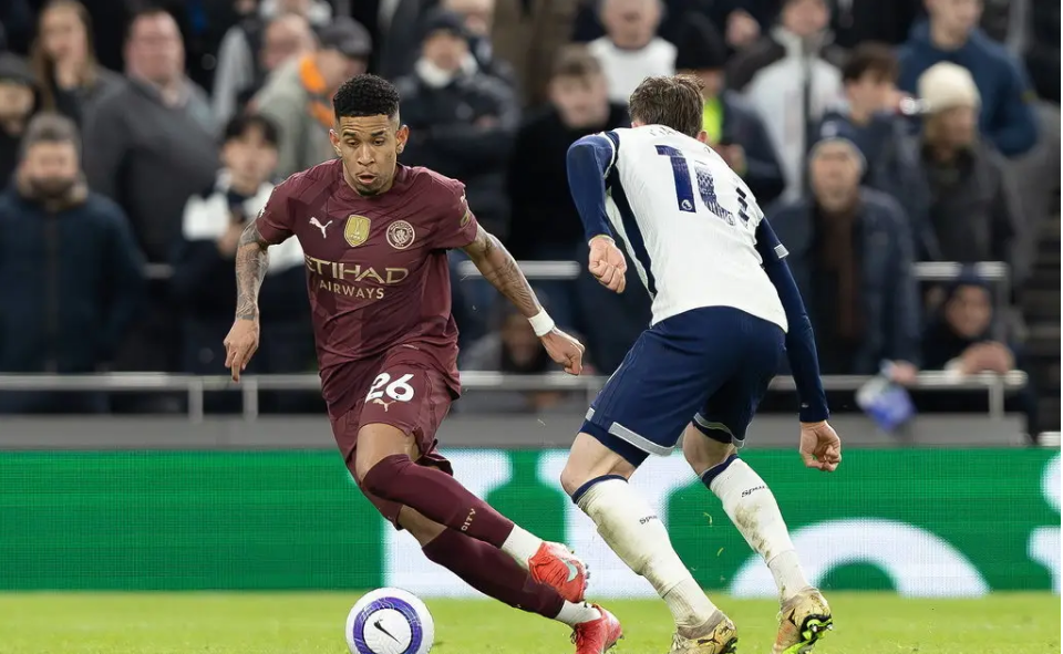 AYX爱游戏官方网站哈兰德在西班牙队比赛中持续失利，重要助攻引发热议！上演精彩一战的简单介绍