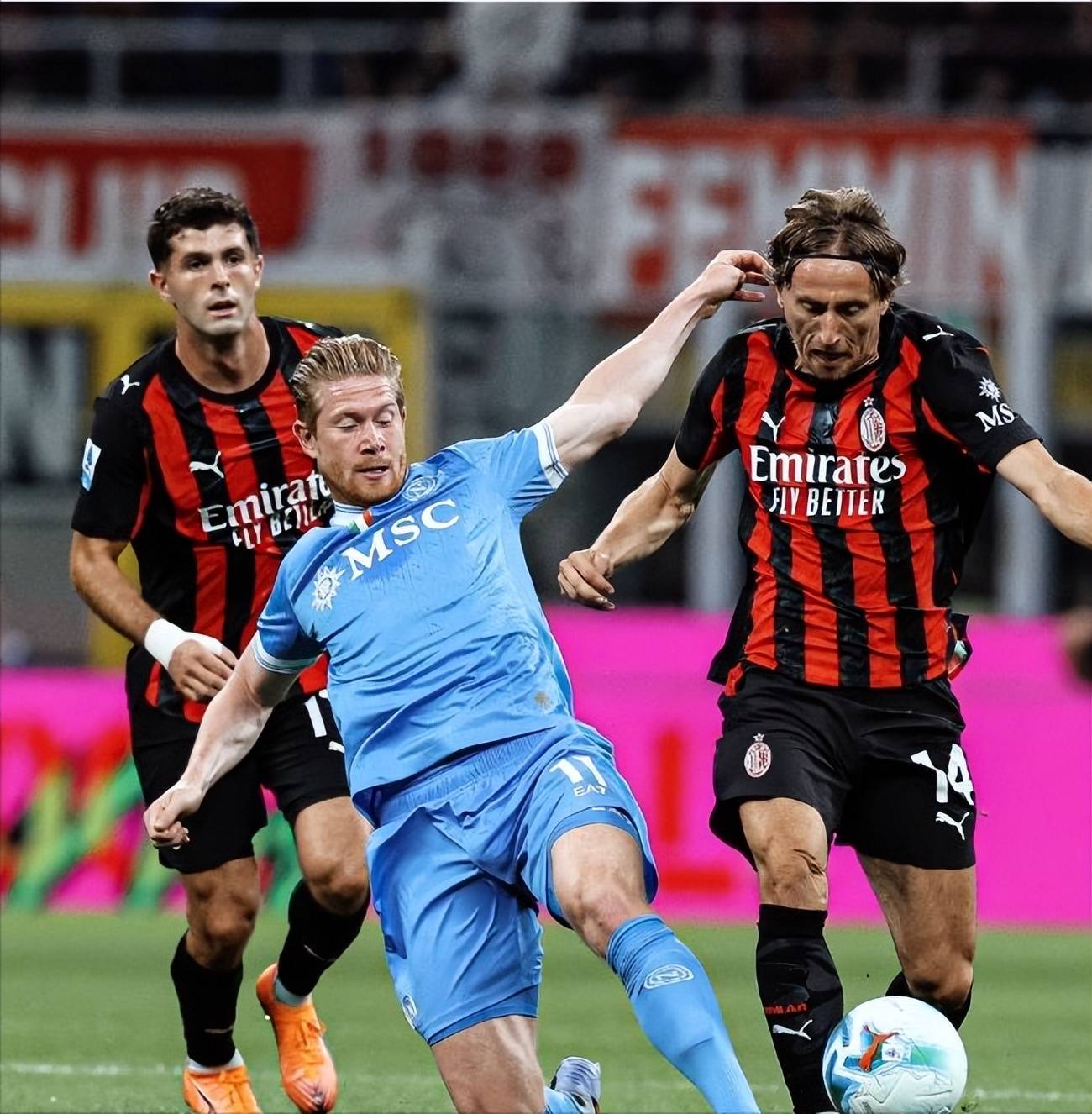 AYX中国官网包含赛地聚焦：意甲今晚热度飙升，尼斯调整名单，压力陡增，赛季目标并未改变的词条