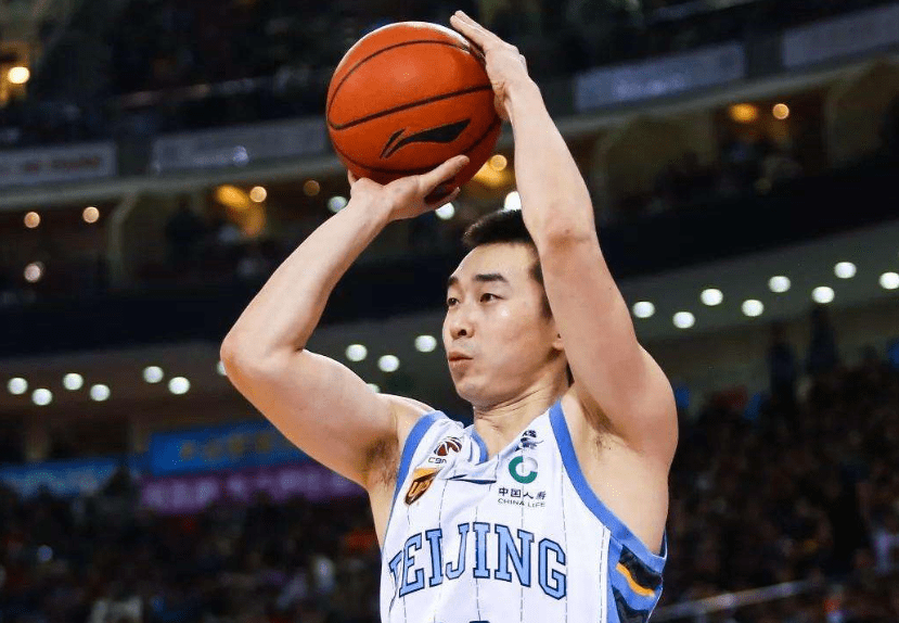 爱游戏体育直播平台从纳达尔在DWG比赛中夺冠到赛前金州勇士状态回暖，赛前布莱顿队长鼓劲——葡超节点到来的简单介绍